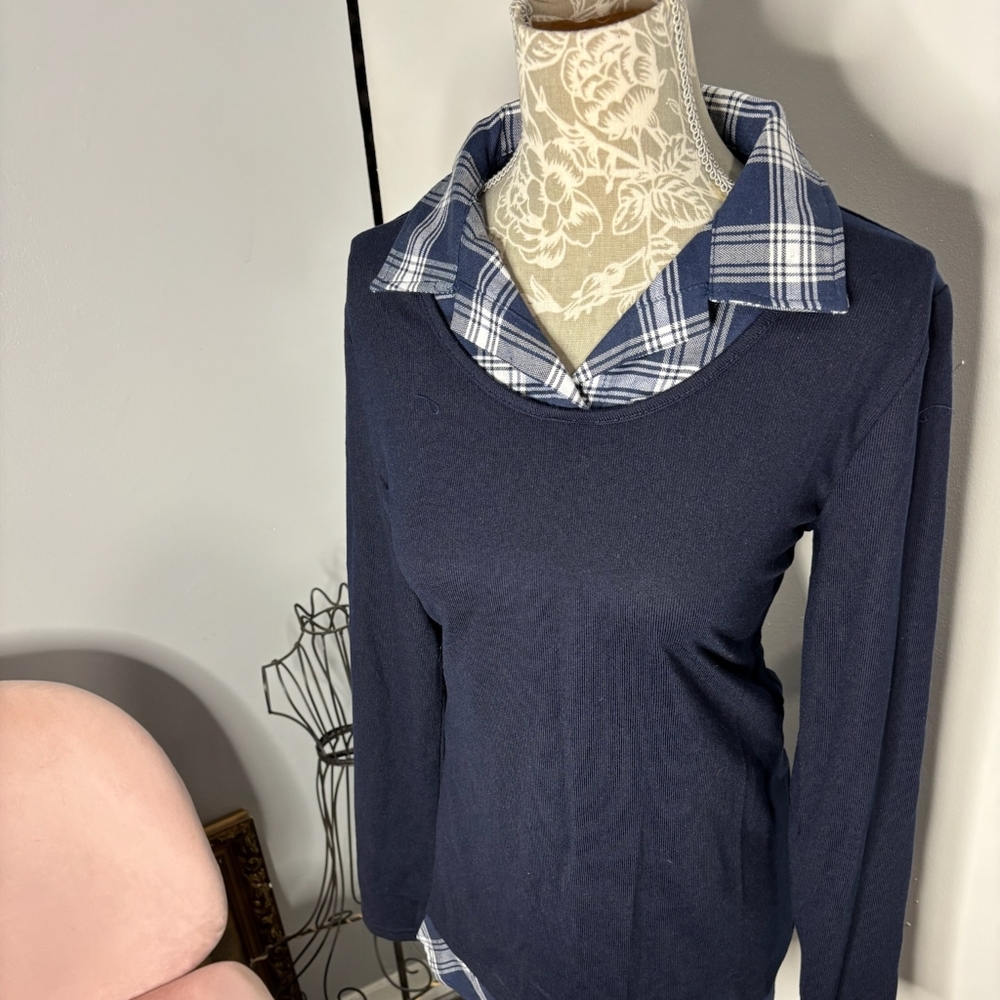 Khol's Navy Blue Plaid‎ Collar Long Sleeved Top